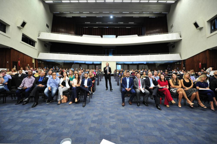 Curso de Gestão Parlamentar promovido pela Assembleia Legislativa do Paraná.