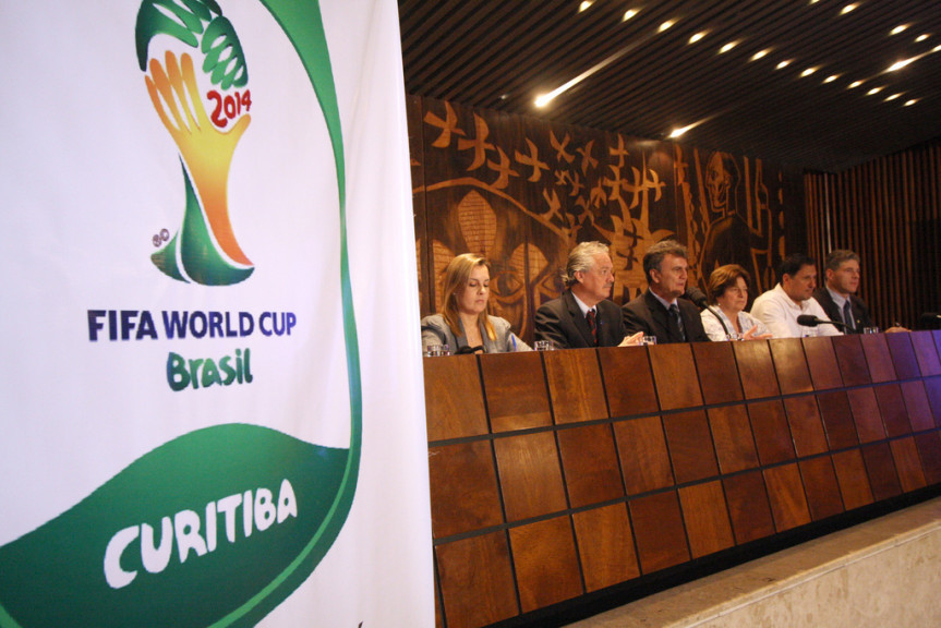 Audiência pública, proposta pelo deputado Toninho Wandscheer (PT), debate os impactos da Copa do Mundo de 2014 na Região Metropolitana de Curitiba.