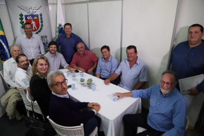 Deputados participaram de reuniões com secretários de Estados e lideranças da região.