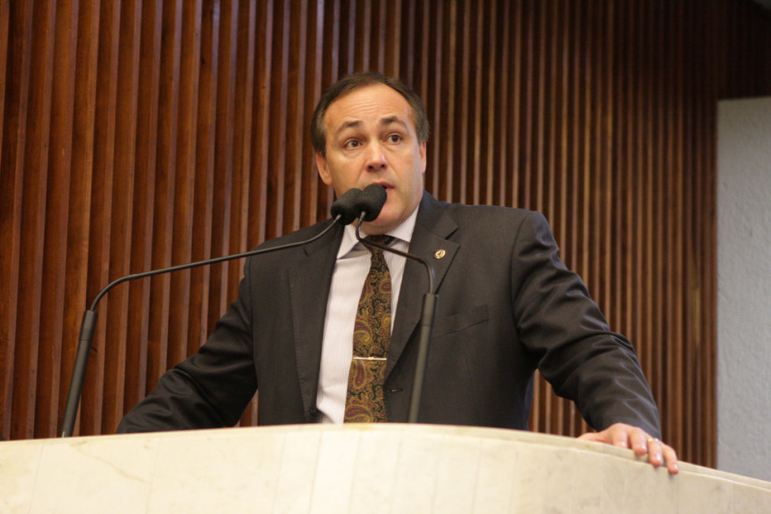 Deputado Stephanes Junior (PMDB).