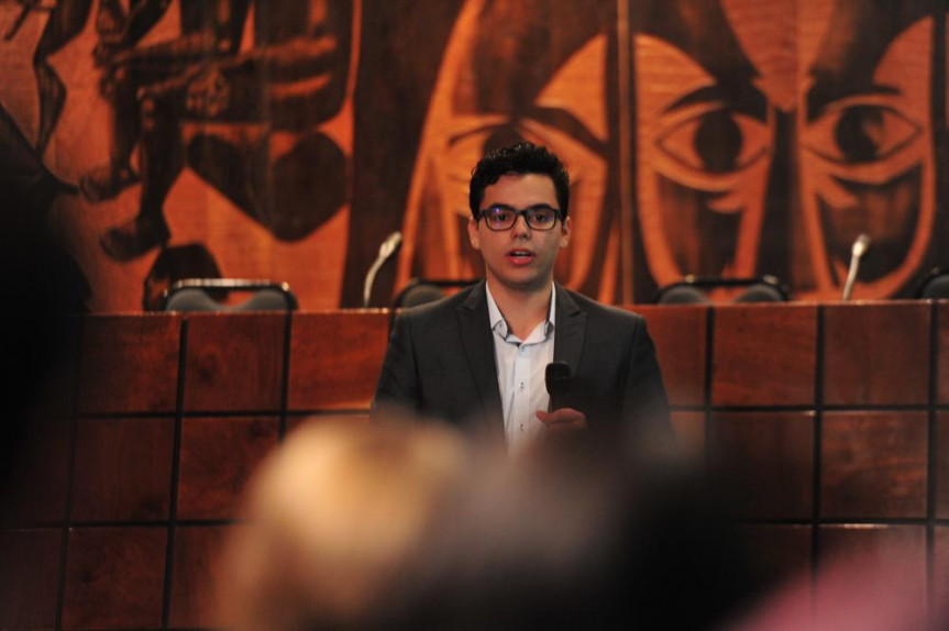 Vinícius Martins, que ministrou o segundo módulo do curso de Educação Financeira, orienta a procura de uma assessoria especializada.