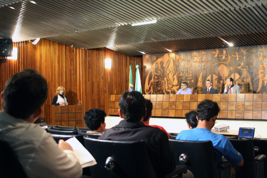 Deputado Tadeu Veneri (PT), presidente da Comissão de Direitos Humanos e Cidadania, prestou contas e traçou metas futuras. /10).