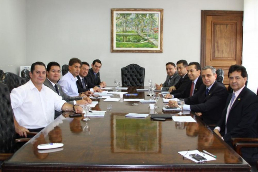 Deputados do PSC decidem atuação do partido na Assembleia Legislativa do Paraná. 