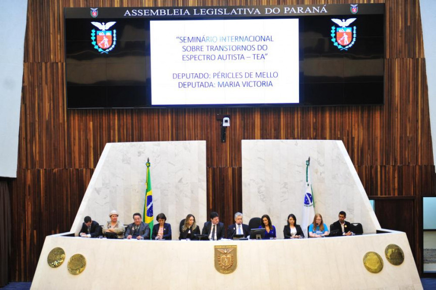 Seminário sobre o autismo na manhã de hoje (16).