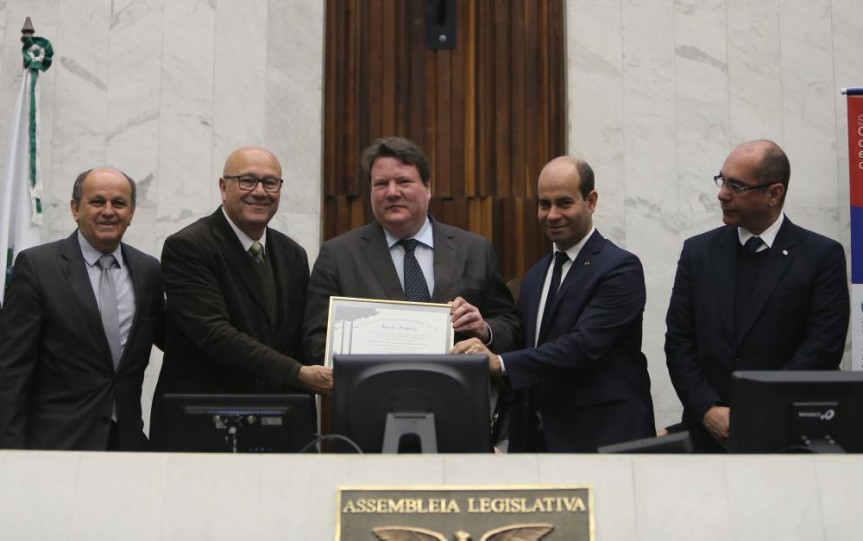 Evento marcou os 100 anos da Organização Internacional do Trabalho (OIT), e foi proposto pelos deputados Luiz Claudio Romanelli (PSB) e Evandro Araújo (PSC).