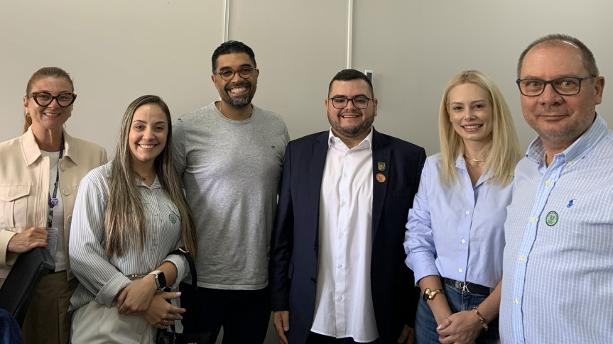 Encontro ocorreu na tarde desta quarta-feira (21).