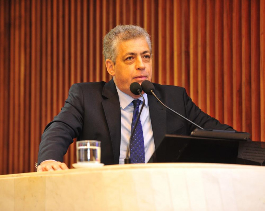 Deputado Péricles de Mello (PT).