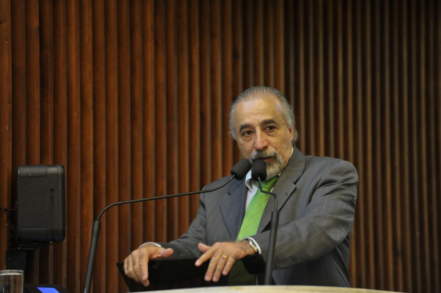 Deputado Rasca Rodrigues (PV). 