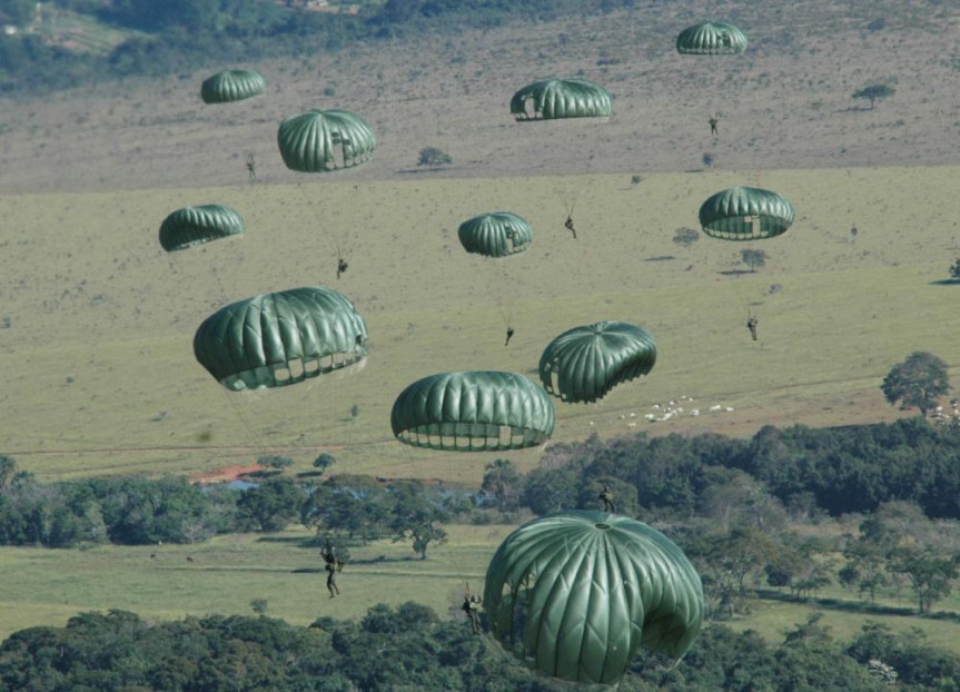 Evento proposto pelo deputado Subtenente Everton (PSL) vai lembrar a história da tropa de elite do Exército Brasileiro: a Brigada de Infantaria Paraquedista. 