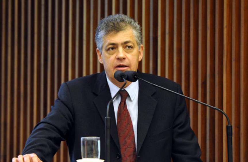 Deputado Péricles de Mello (PT).
