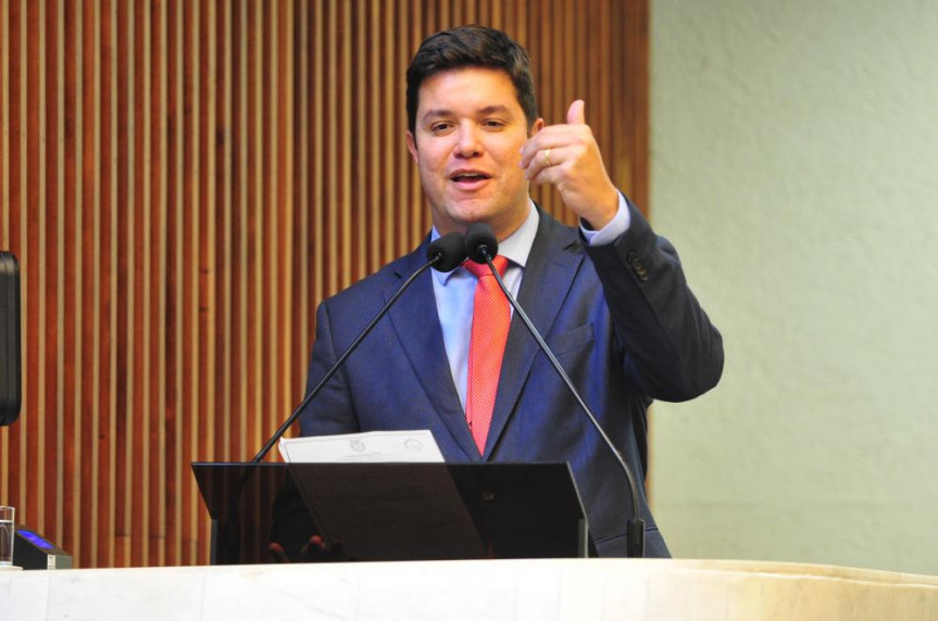 Deputado Guto Silva (PSD).