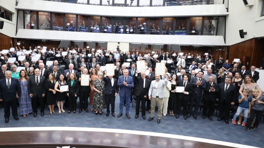 Lideranças maçônicas foram homenageadas pela Assembleia