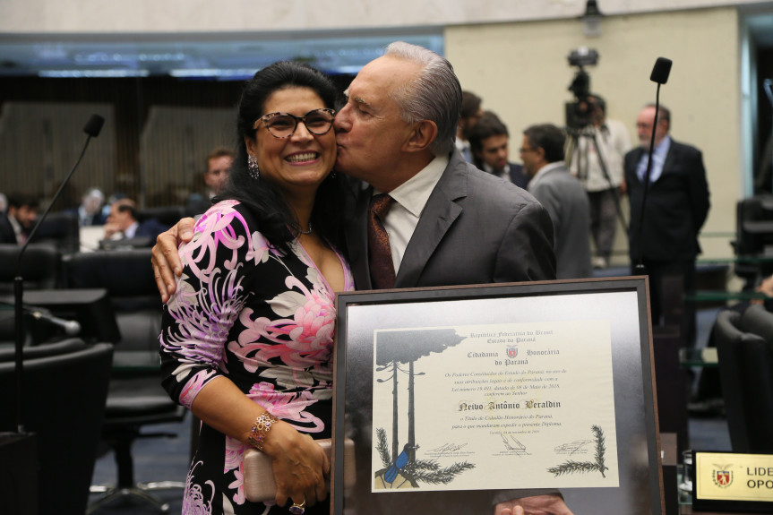 Ex-deputado Neivo Beraldin é o mais novo Cidadão Honorário do Paraná.