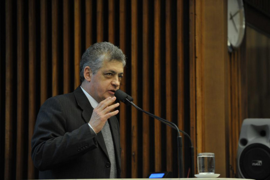 Deputado Péricles de Mello (PT).