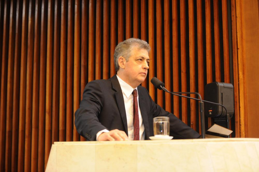 Deputado Péricles de Mello (PT). 