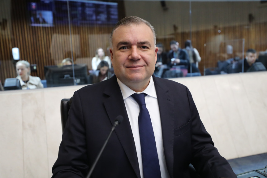 "A proposta é prestar auxílio financeiro às Santas Casas e hospitais filantrópicos durante o exercício de 2024 ”, disse Leprevost.