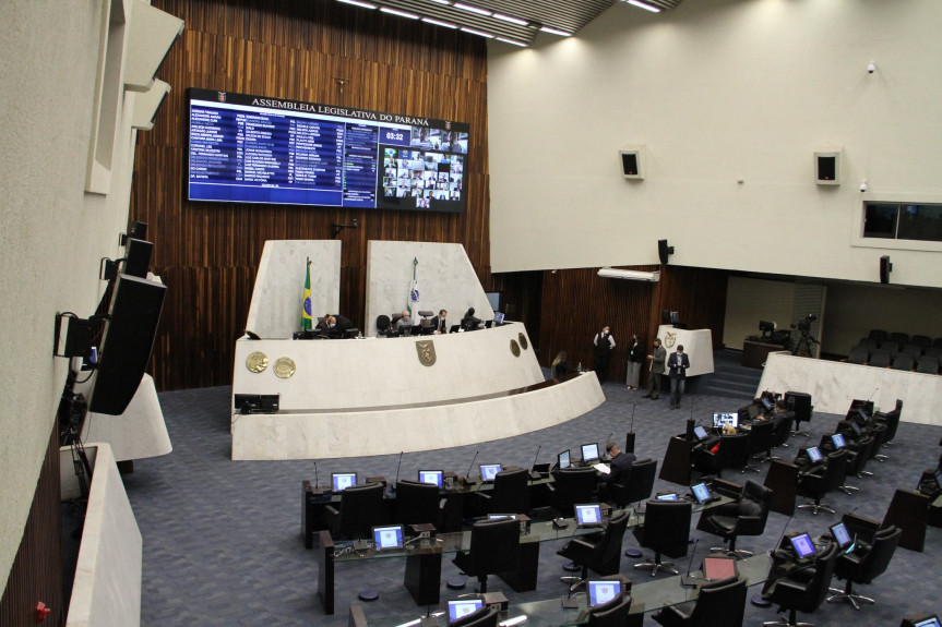 Grupo de trabalho que vai analisar a PEC que trata da aposentadoria de policiais é composto por cinco deputados e terá um prazo para analisar a proposta enviada pelo Executivo.