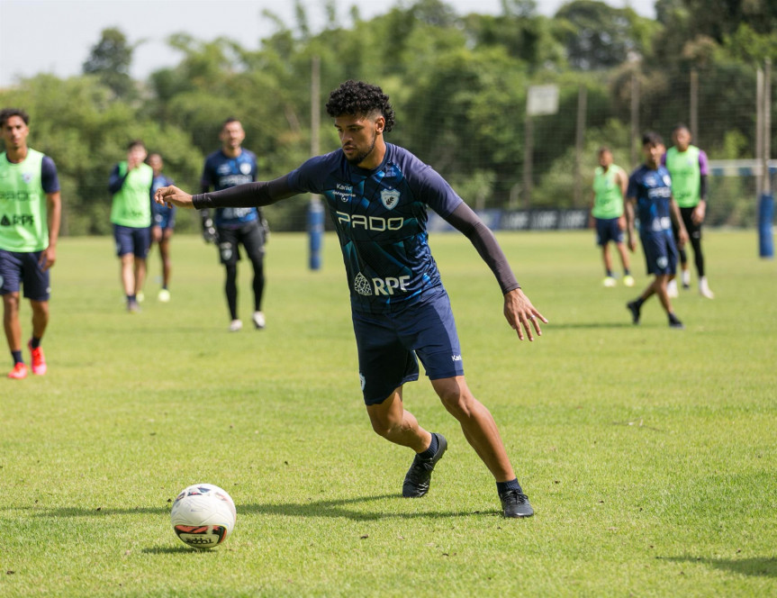 Como nome técnico, o Londrina recebe o Athletico em partida pelas quartas de final do Campeonato Paranaense.