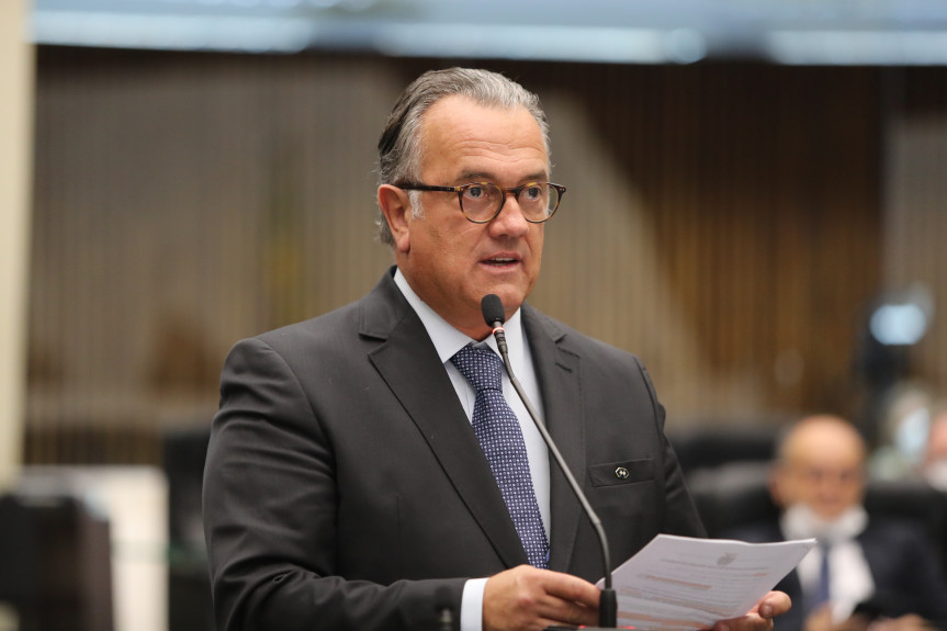 Deputado Plauto Miró (União).