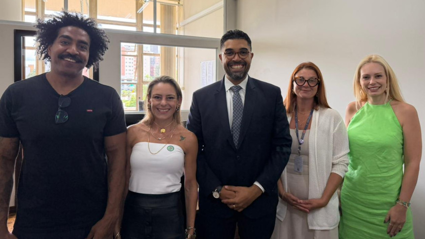 Visita ocorreu na manhã desta terça-feira (10).