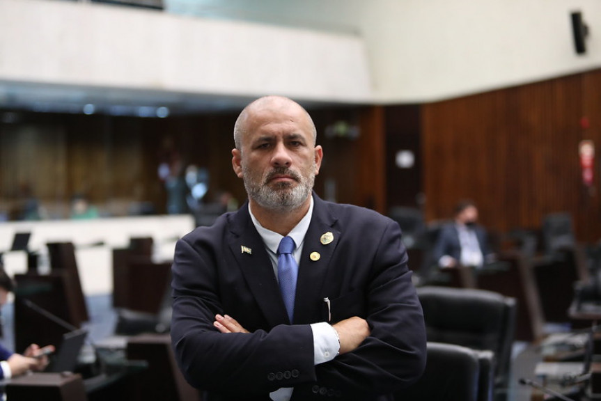 Deputado Soldado Fruet (PROS).