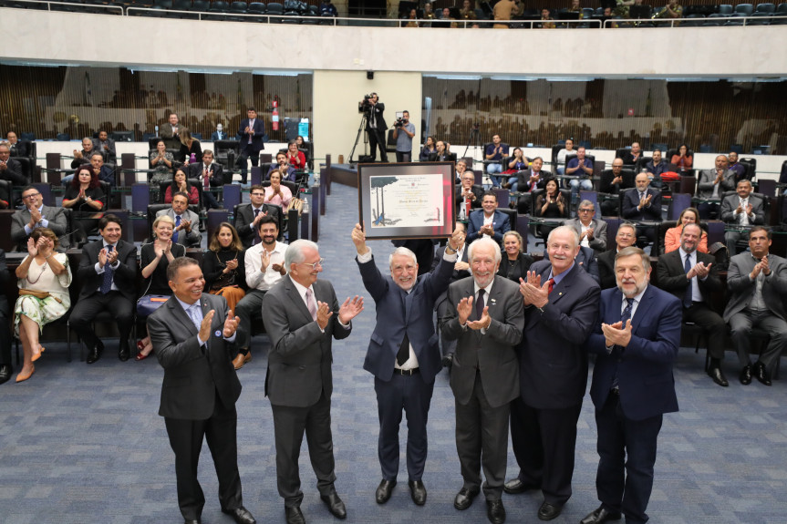 O empresário Adonai Aires de Arruda é o mais novo Cidadão do Paraná.