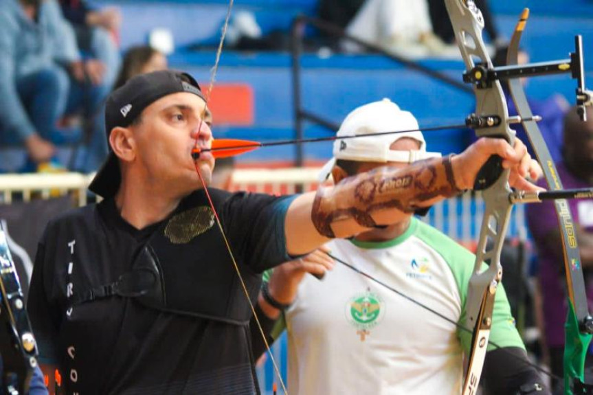 Durante a competição, Carvalho conquistou duas vezes o 1º lugar na classificação geral por pontos na categoria standing e combate.