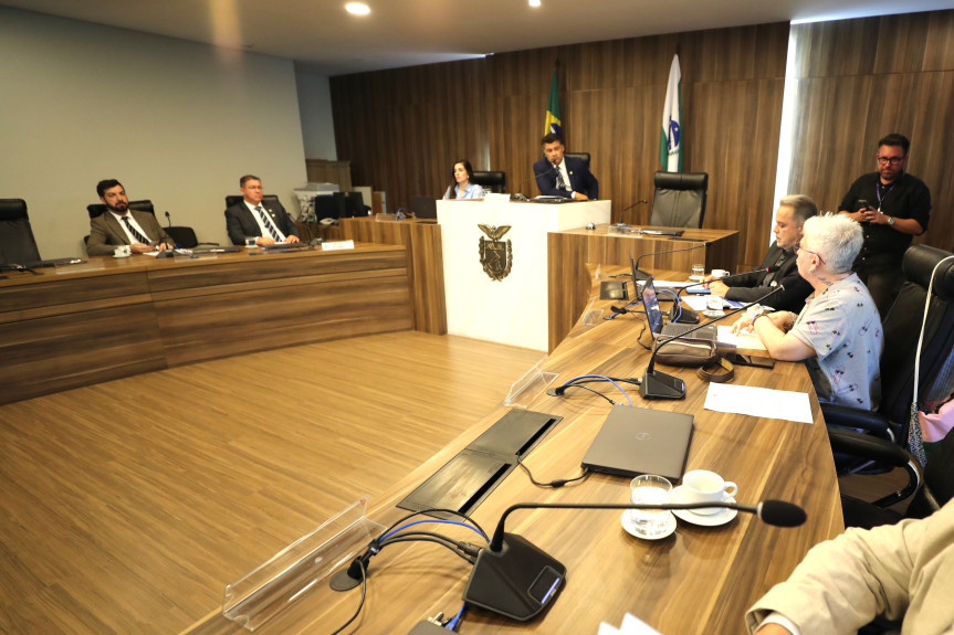 Reunião ocorreu na tarde desta segunda-feira (31).