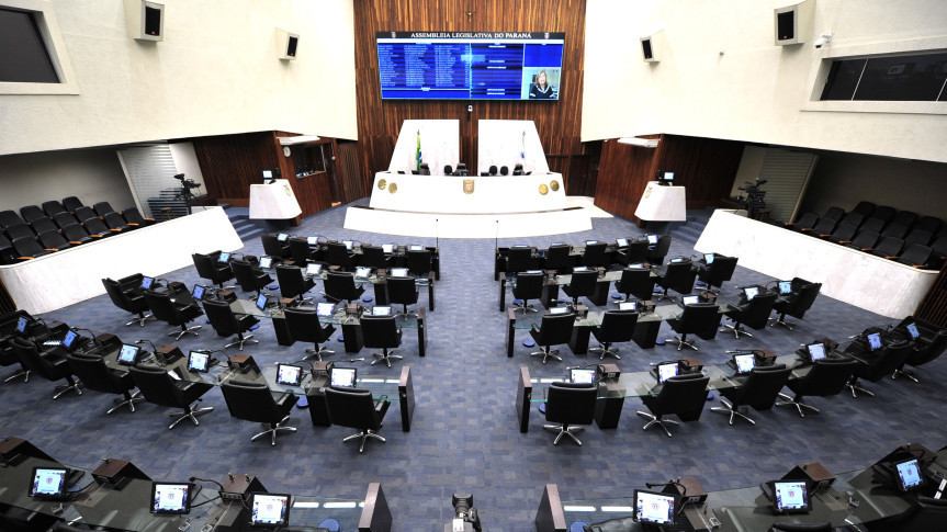 Ao longo da chamada janela partidária, um total de 19 parlamentares trocou de legenda para cumprir o último ano da atual legislatura.