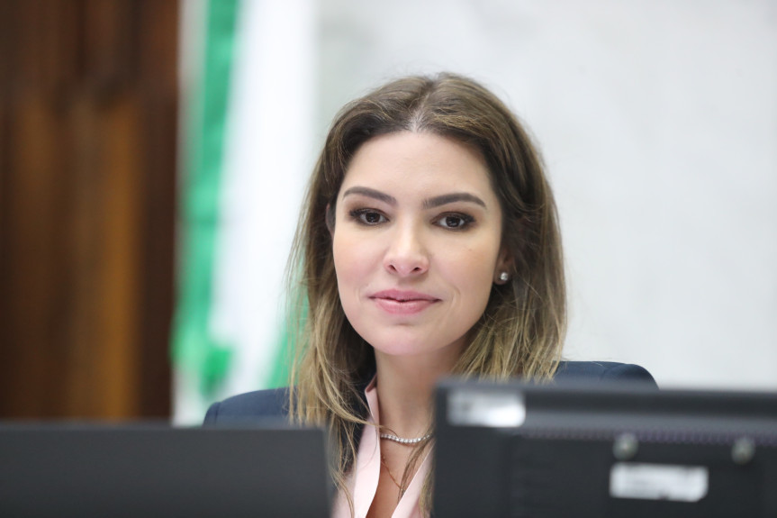 Deputada Maria Victoria (PP), 2ª secretaria e presidente do Conselho de Ações Solidárias e Voluntariado da Assembleia Legislativa do Paraná.