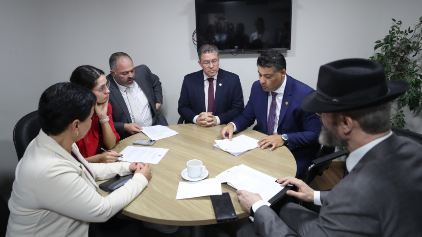 Avança obrigatoriedade de acostamento em futuras rodovias do Paraná