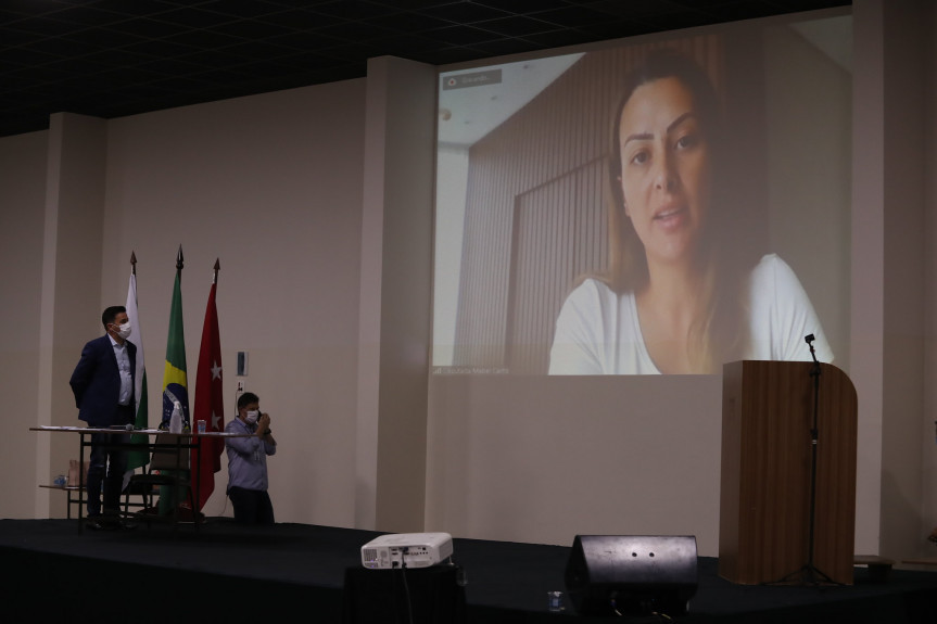 Deputados debatem em Londrina o novo modelo de pedágio e a necessidade da realização de obras nas rodovias da região.