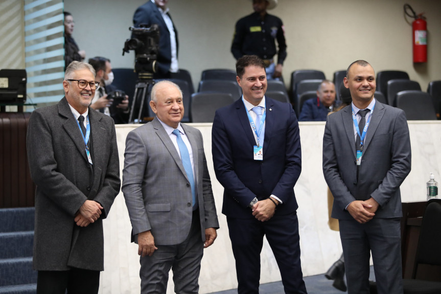 Superintendente da Caixa apresenta o balanço social da instituição aos deputados