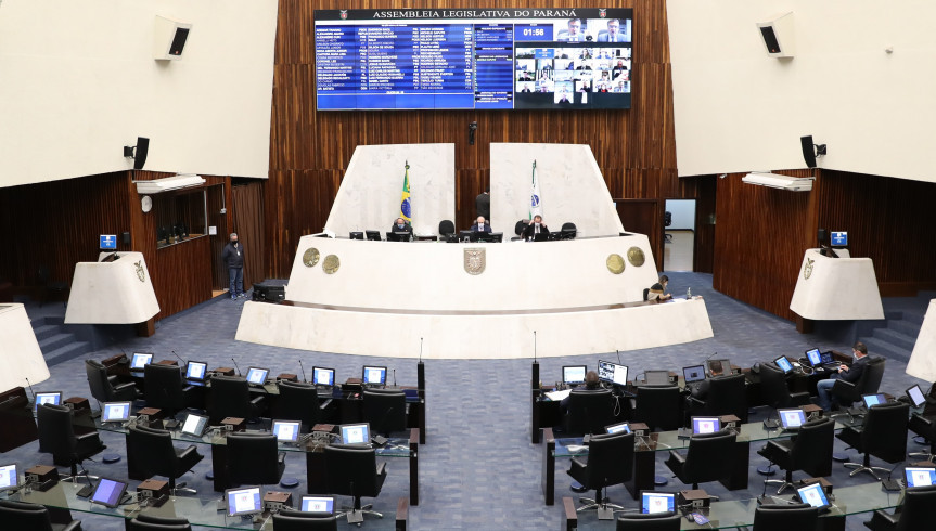 Deputados iniciam os debates ao projeto de lei que prevê que as administrações estadual e municipal publiquem em seus portais da transparência a relação de compras realizadas durante o estado de calamidade e emergência.