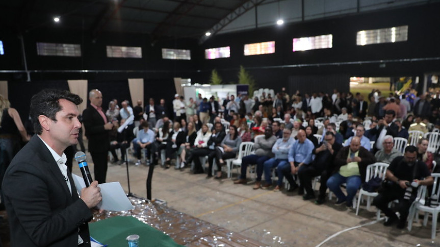 Parlamentares receberam as reivindicações locais durante a Interiorização