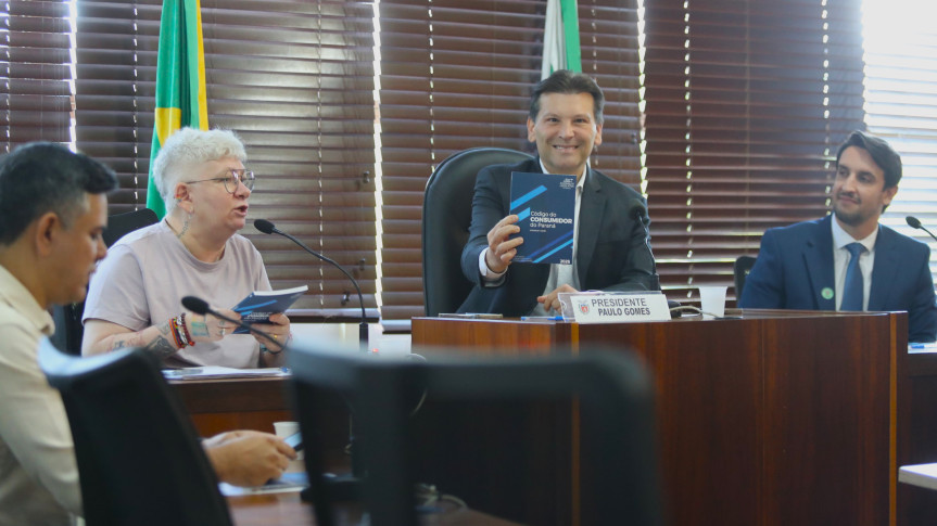 Reunião ocorreu na manhã desta quinta-feira (11), na Sala das Comissões.