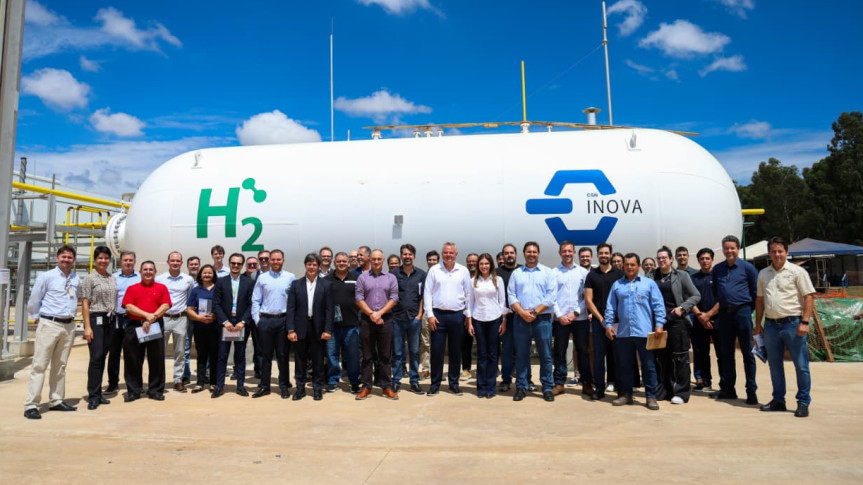 A deputada Maria Victoria (PP) participou da inauguração da planta de hidrogênio renovável em Araucária.