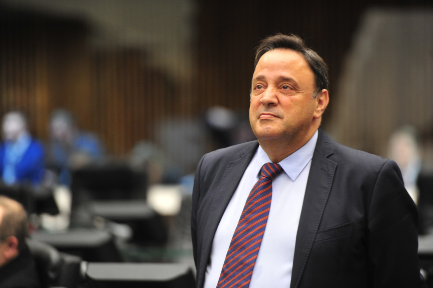 Deputado Hussein Bakri (PSD), líder do Governo na Alep, é proponente da sessão solene que vai celebrar os 50 anos de fundação da UEPG.
