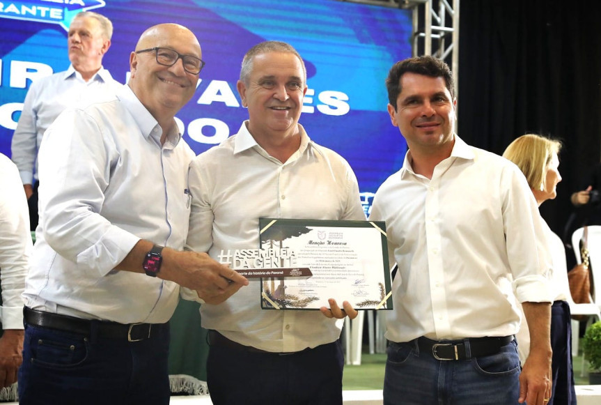 Lideranças do Noroeste do Paraná indicadas pelo deputado Luiz Claudio Romanelli (PSD) foram homenageadas na noite de quarta-feira (12).