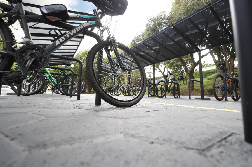 Bicicletário está entre uma das ações do Legislativo para incentivar a utilização do meio de transporte.