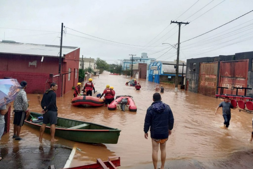 O Rio Grande do Sul já decretou estado de calamidade pública e define o cenário como a maior tragédia de sua história.