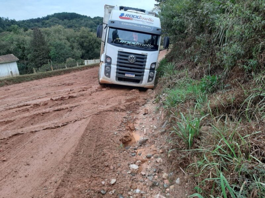 A pavimentação da rodovia é reivindicação dos moradores da região.