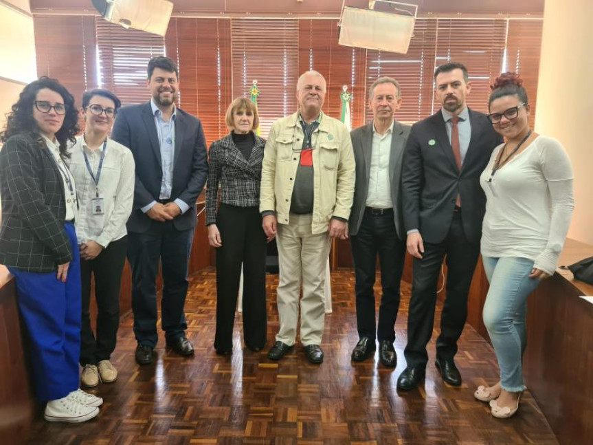 Reunião ocorreu na manhã desta segunda-feira (5), na Assembleia Legislativa.