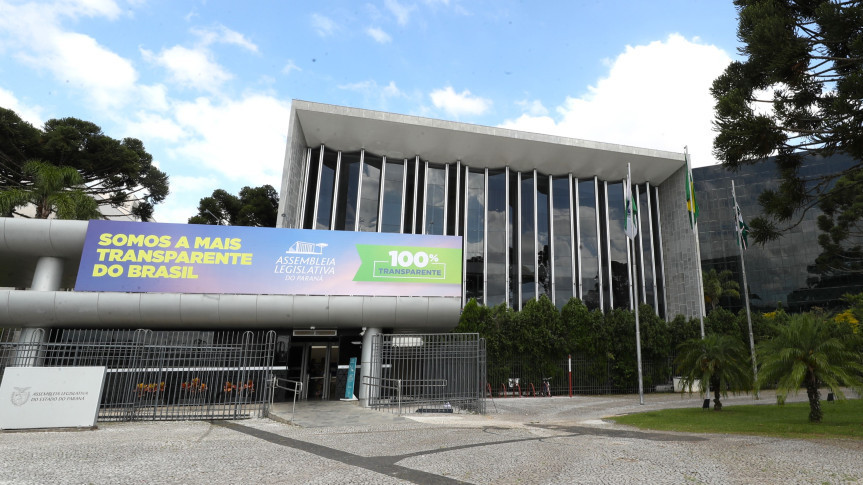 Nesta segunda-feira (3), serão realizada duas sessões plenárias.