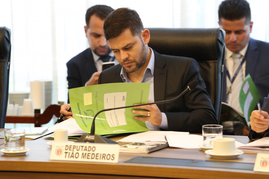 Reunião da CCJ desta segunda-feira (17) deu início às discussões de projetos do Poder Executivo.