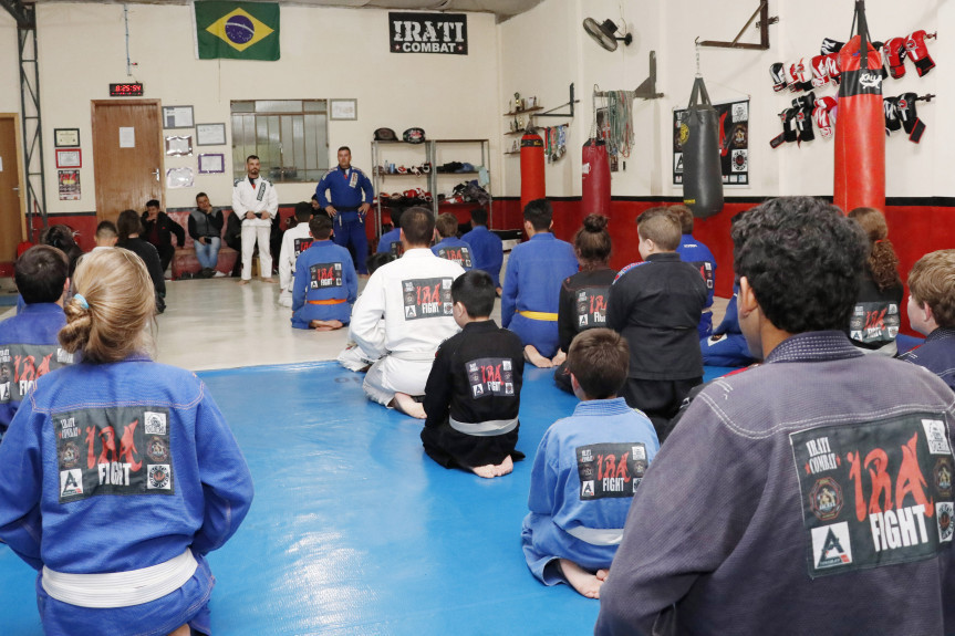 Sessão solene proposta pelo deputado Alexandre Amaro (Republicanos) vai homenagear profissionais das artes marciais no Paraná.