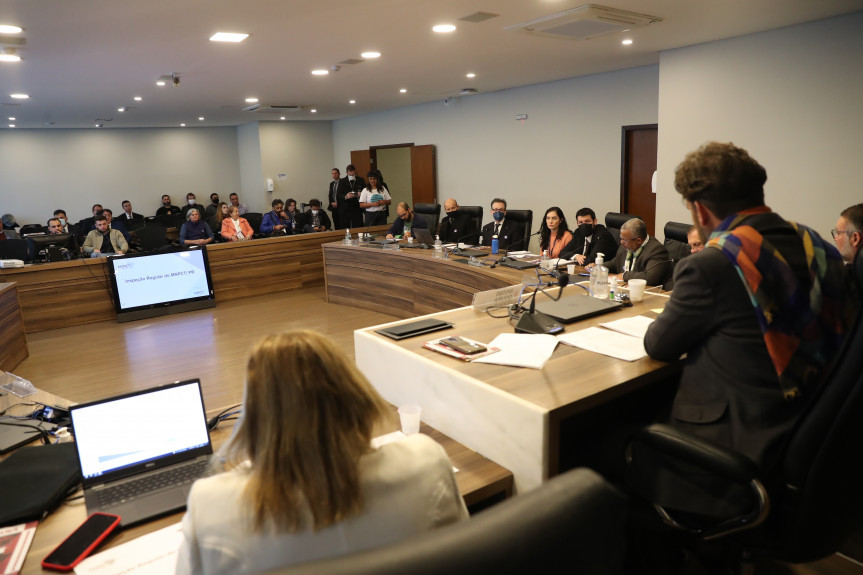 Reunião da CDHC da Assembleia Legislativa ouviu o relato do Mecanismo Nacional de Prevenção e Combate à Tortura sobre a vistoria realizada em delegacias e unidades prisionais do Paraná.