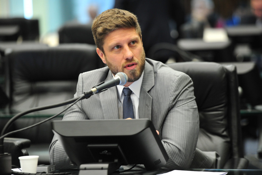 Deputado Requião Filho (MDB).