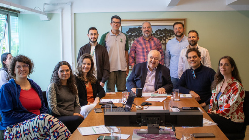 Reunião ocorreu na última terça-feira (25).