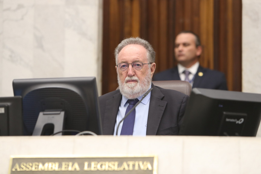 Deputado Tercílio Turini (CDN).